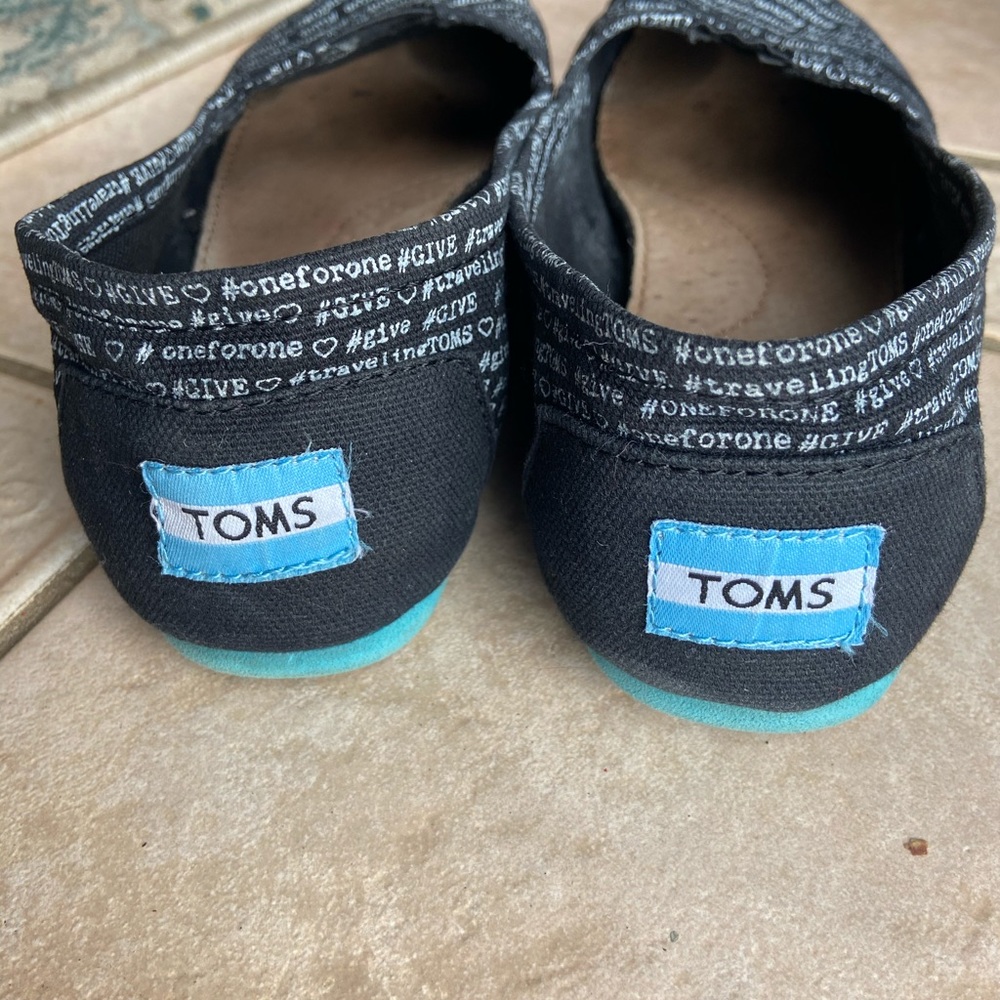 Toms Canvas Shoes View 6